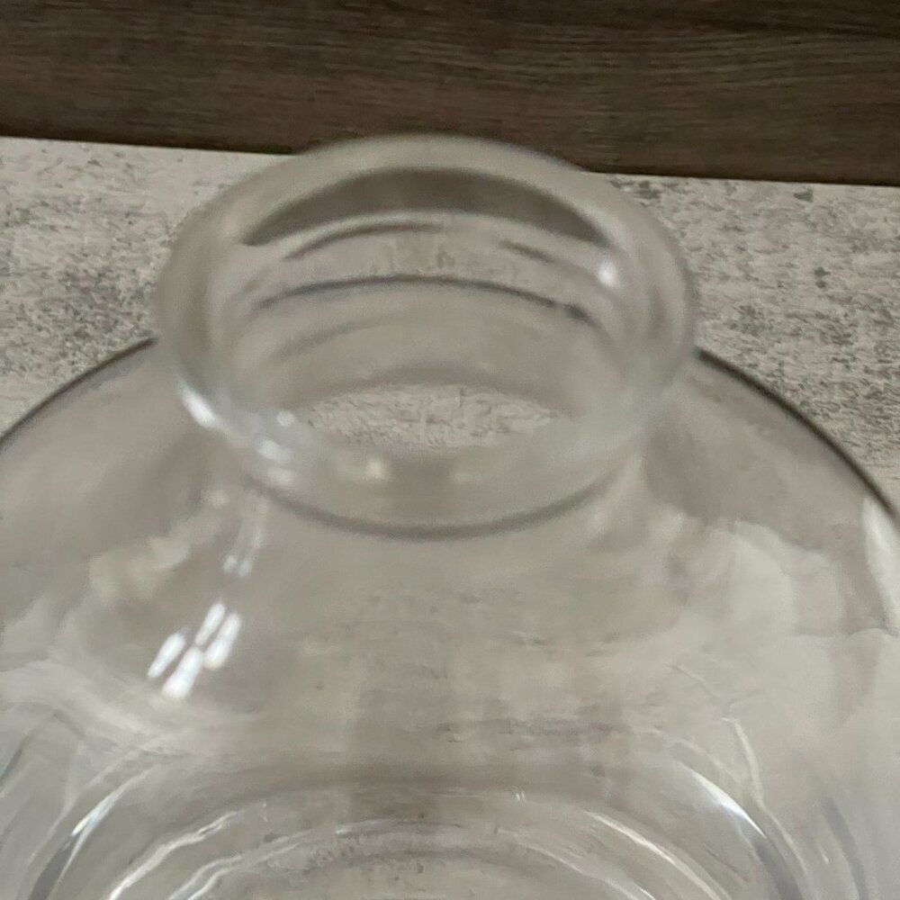 NWOB Nude Shade Whisky Decanter Skull Shaped Stopper Lead Free Crystal 42oz - Picture 10 of 13